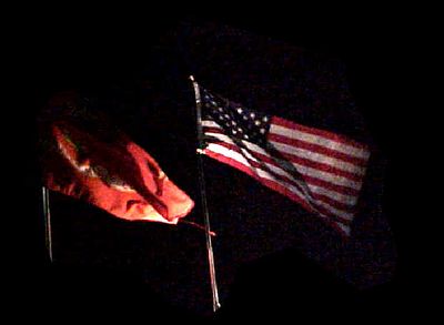/i//tn_US_FLAG_NIGHT_STORE.jpg